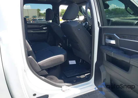 2024 Ram 2500 Big Horn 4X4 6'4 Box из США, поврежденный, VIN 3C6UR5DL1RG331047